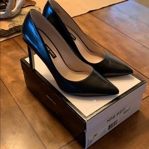 Gently worn Nine West pointed toe heels